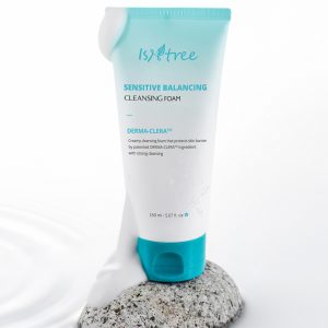 Isntree Sensitive Balancing Cleansing Foam 150ml